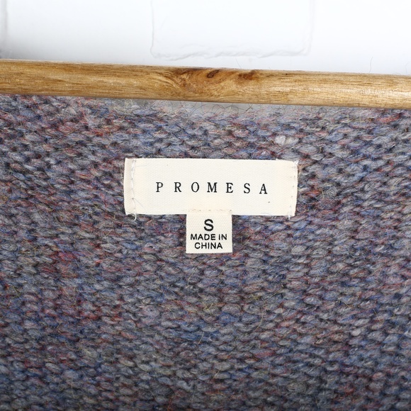 Promesa Loosely Translated Oversized VNeck Sweater - Picture 4 of 9